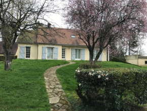 GITE Thiron Gardais LA COUR aux PAUVRES